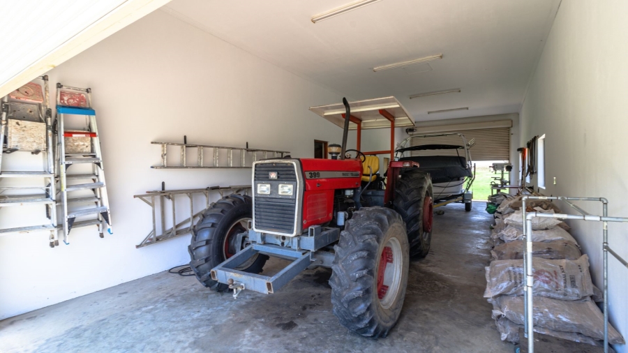 7 Bedroom Property for Sale in Oranjeville Free State